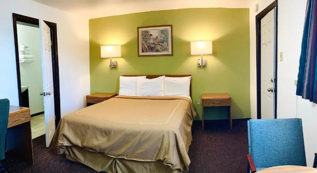 Номер Standard Desert Inn