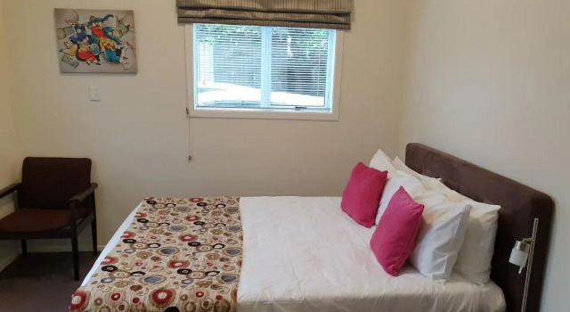 Студия At Eden Park Motel