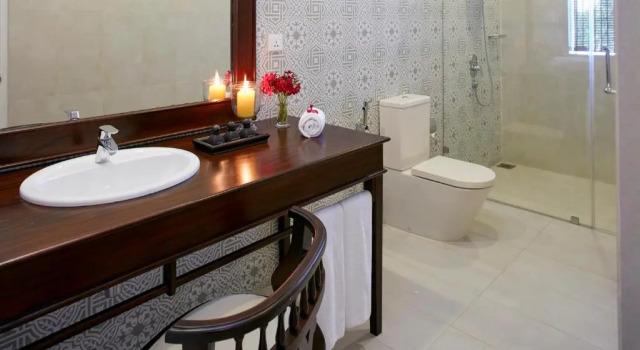 Двухместный номер Deluxe EKHO Lake House - From Colonial Bungalow to Royal Retreat