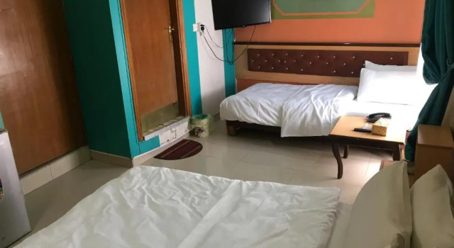 Standard Dreier Zimmer Dijlat Al Khair Hotel فندق دجلة الخير