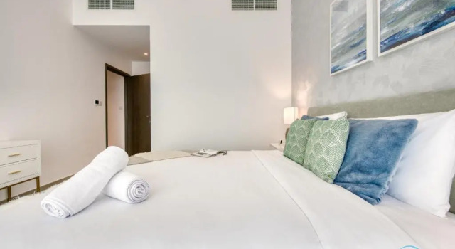 Surreal 2 BR Apartment at Creek Horizon Tower 1 by Deluxe Holiday Homes