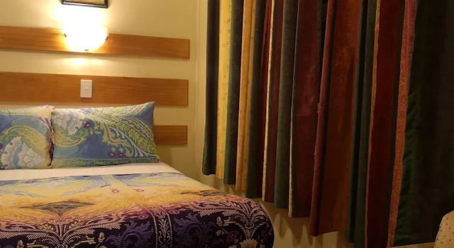 Четырёхместный номер Standard Golden Cross Hotel