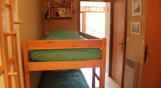 Joran JR7 Sunny & View 4 Pers, Prenota Appartamento Hotel a Alvernia con parcheggio, Parcheggio