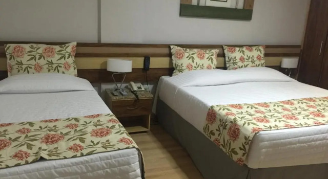 Номер Deluxe Laguna Plaza Hotel