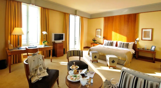 Полулюкс Deluxe Beau Rivage Hotel