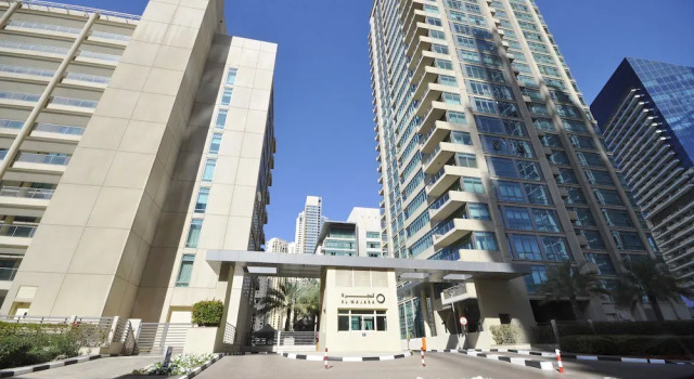 HiGuests Vacation Homes - Al Majara 2, Забронировать Отель Отели Эмирата Дубая 4 звезды, рядом с Dubai Marina Yacht Club, 4*