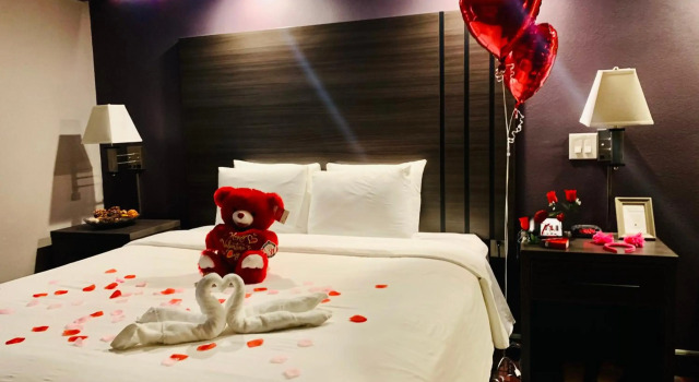 GreenTree Inn & Suites Alhambra