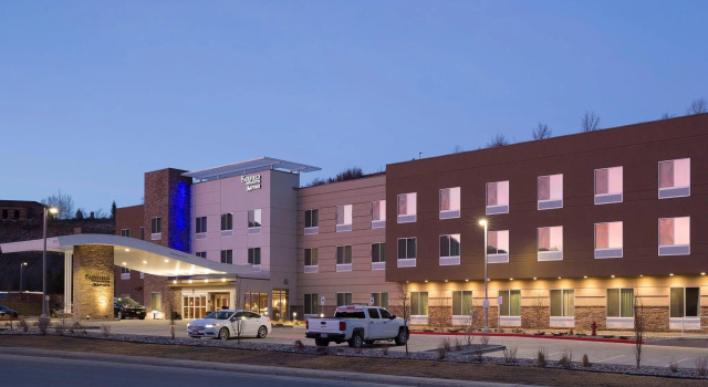Кровать в общем номере Fairfield Inn & Suites by Marriott Durango