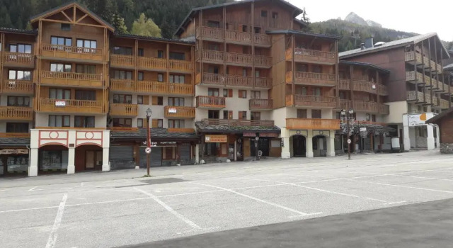 Magnifique studio au pied du télécabine d'Arrondaz et des pistes de ski, Забронировать Отель Вальфрежюс Maurienne Valley, рядом с Горнолыжный курорт Вальфрэжюс