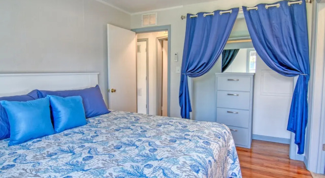 Muizenberg 6031rpb 3 Bedroom Home by RedAwning