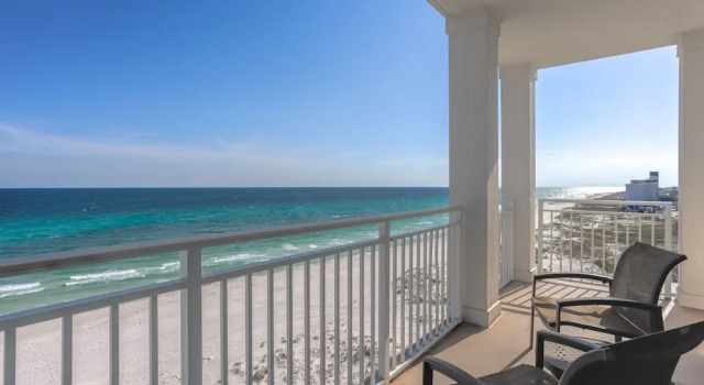 Двухместный номер Executive с балконом и с видом на залив The Pensacola Beach Resort