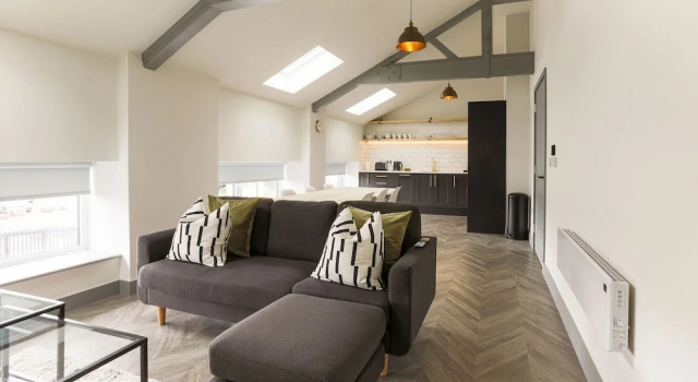 Апартаменты Premium Goodstay Apartments by Urban Space