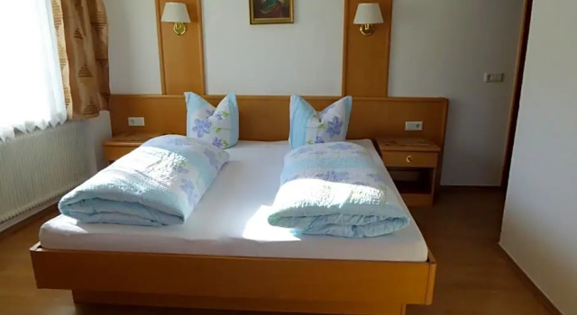 Gasthaus Sonne, Rezerwuj Hotel Fließ Tyrol