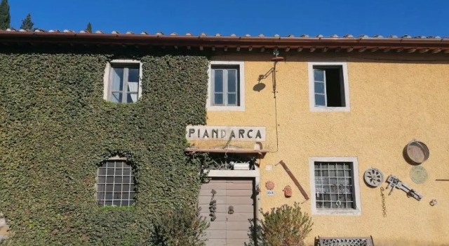 Коттедж с 2 комнатами Podere Piandarca