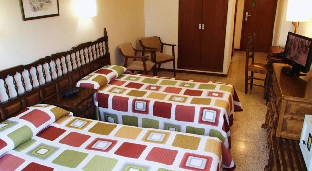 Hotel La Masia, Забронировать Отель Торроэлья-де-Монгри Baix Empordà