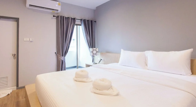Номер Standard Klaang Muang Hotel