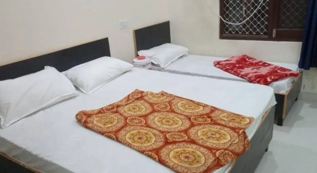 Hotel Bhatia Inn, Rezervovat Hotel Haridvár Uttarakhand