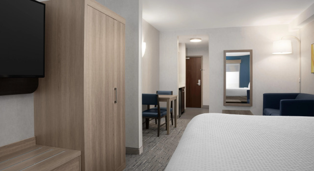 Holiday Inn Express & Suites Alexandria - Fort Belvoir by IHG, Забронировать Отель Александрия Washington DC Metropolitan area