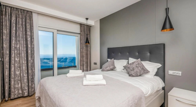 Amazing Home in Makarska with Outdoor Swimming Pool, Hot Tub & WiFi