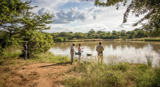 Phelwana Game Lodge, Забронировать Отель Отели Лимпопо с завтраком, Завтраки