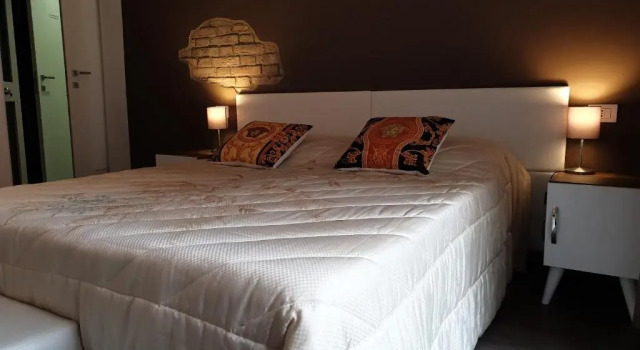 FORUM GUEST HOUSE Centro, Забронировать Гостевой дом Гостевые дома Пармы, рядом с Мавзолей  Санта Мария делла Стекката, Гостевой дом