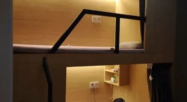 Кровать в общем номере (женский номер) Yiwang Shiguang Yiwen Youth Hostel