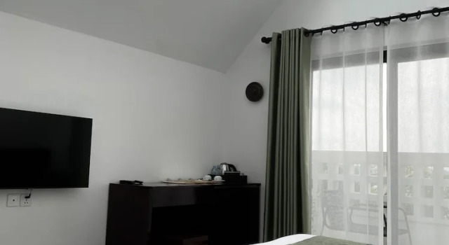 Номер Deluxe с балконом Aborest Tropical Hostel