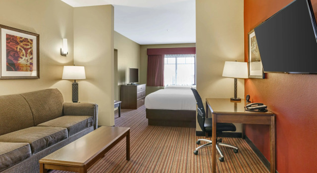 Четырёхместный люкс Best Western Plus Chandler Hotel & Suites