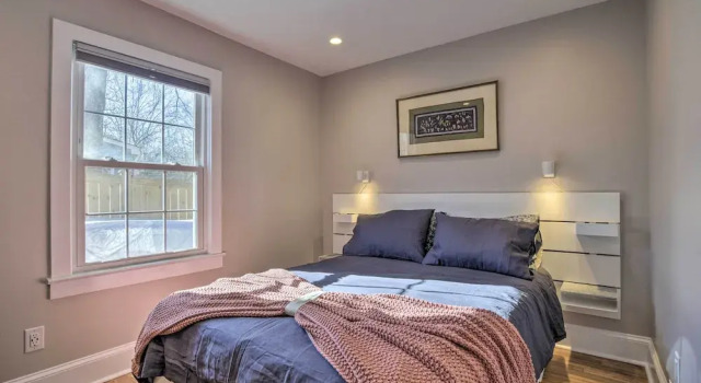 Renovated Carrboro House With Deck & Fire Pit!