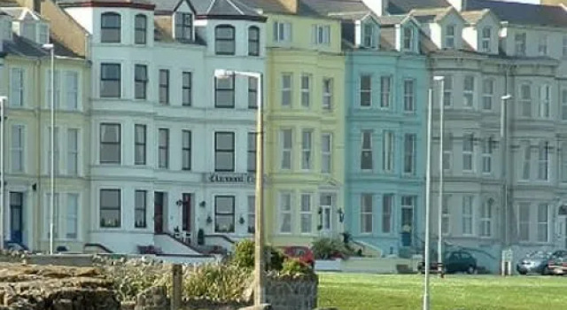 Clarmont Guest House