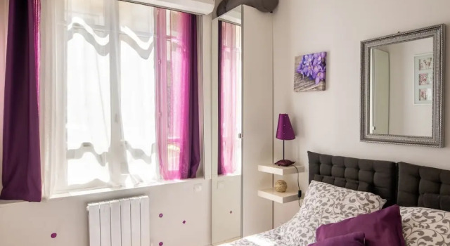 Comfortable, Modernized Apartment bad 300m From the Famous Harbor of Honfleur, Забронировать Апартаменты/квартира Онфлер 