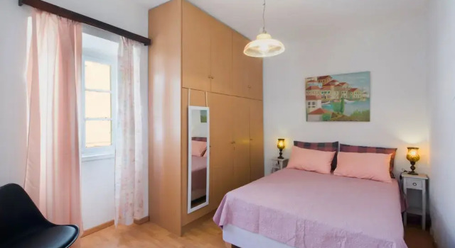 Andrew's Old Town Apartment  by CorfuEscapes