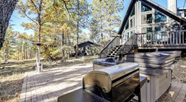 Коттедж Family Getaway w/ Hot Tub! 20 Mi to Flagstaff