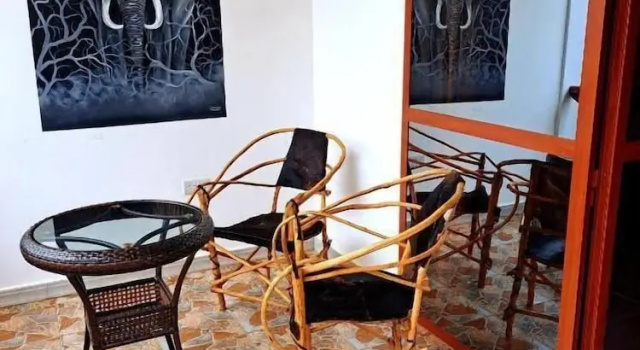 Двухместный номер Standard с балконом и с видом на сад Mimi na Wewe Bungalows Hotel