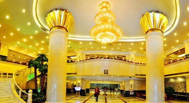 HNA Redbuds Hotel, Book Hotel SPA-hoteller i Jilin, SPA