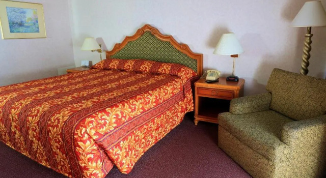 Номер Standard Valley Inn