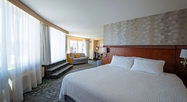 Двухместный номер Standard с видом на гавань Courtyard by Marriott Halifax Downtown