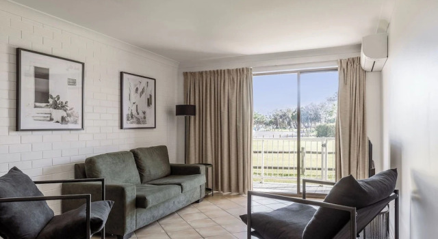Апартаменты Standard Цокольный этаж с 2 комнатами Main Beach Apartments