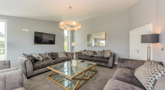 River views,Kinsale, Exquisite holiday homes, Sleeps 26, Book Hotel Kinsale 