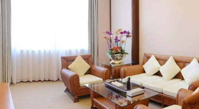 Люкс Deluxe Southeast Huadu Hot Spring Hotel