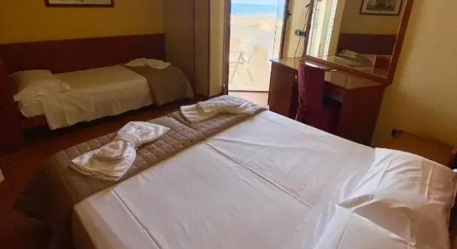 Трёхместный номер Standard с видом на море Hotel Audi Frontemare