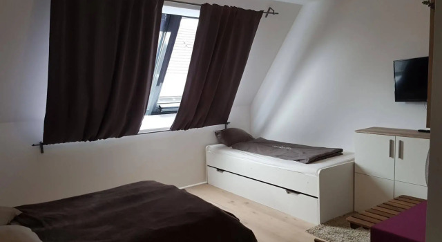 Pension Prestige Schnbrunn, Prenota Hotel 15. Rudolfsheim-Fünfhaus Vienna