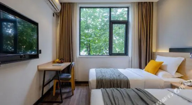 Mi Lan Hotel, Rezervovat Hotel Čeng-čou Henan