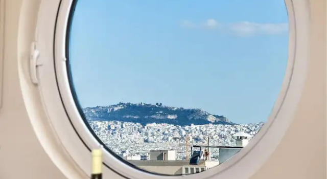 Апартаменты Glamour Rooftop Apartment near Athens