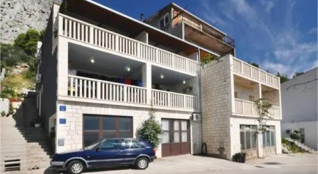 Apartments IVAN in Duce (900), Book Lejlighed Hoteller i Split Region med parkering, Parkering