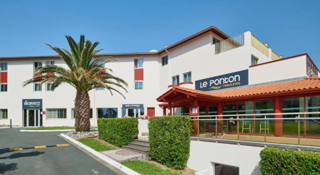 Четырёхместный номер Standard ibis Styles Biarritz Plage