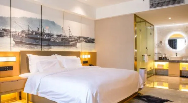 Люкс Business Gold Bay Business Hotel