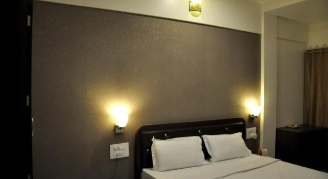 Двухместный номер Standard Hotel Gulmohar Pride