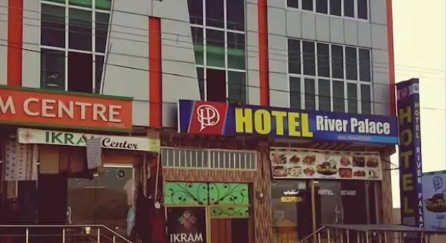 River Palace Hotel