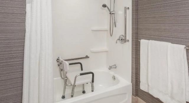 Люкс Holiday Inn Express & Suites Riverhead - Long Island by IHG